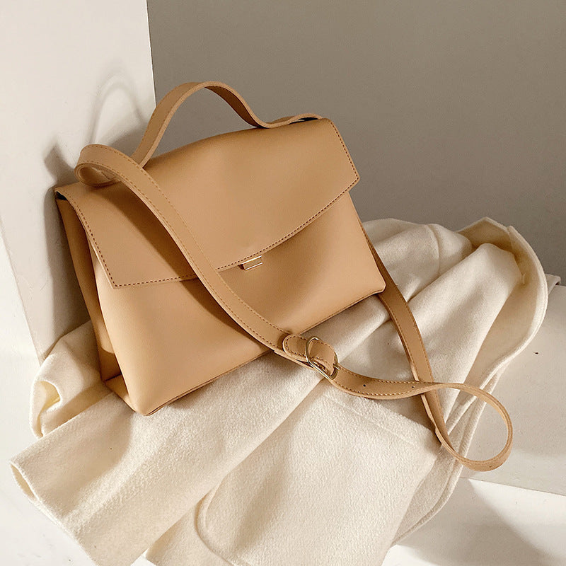Western Style Commuter Shoulder Bag product image 5