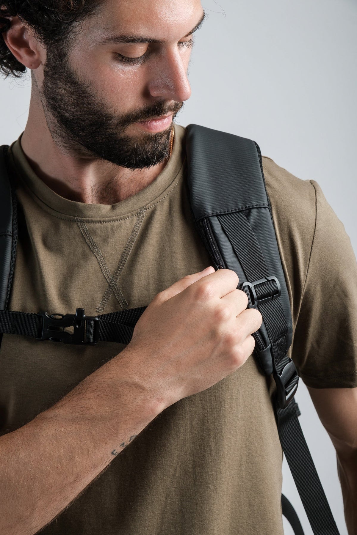 Voyager Expandable Backpack 26L / 38L with Built-in Rain Coat product image 8