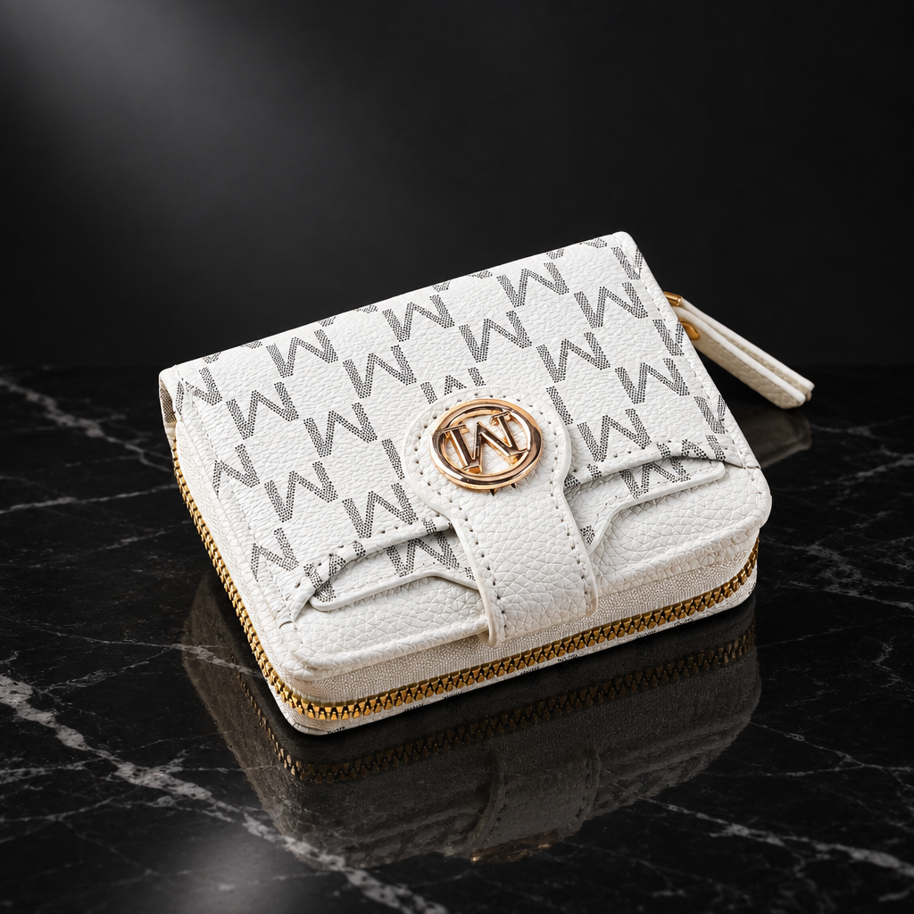 Coin purse Luna shot 6