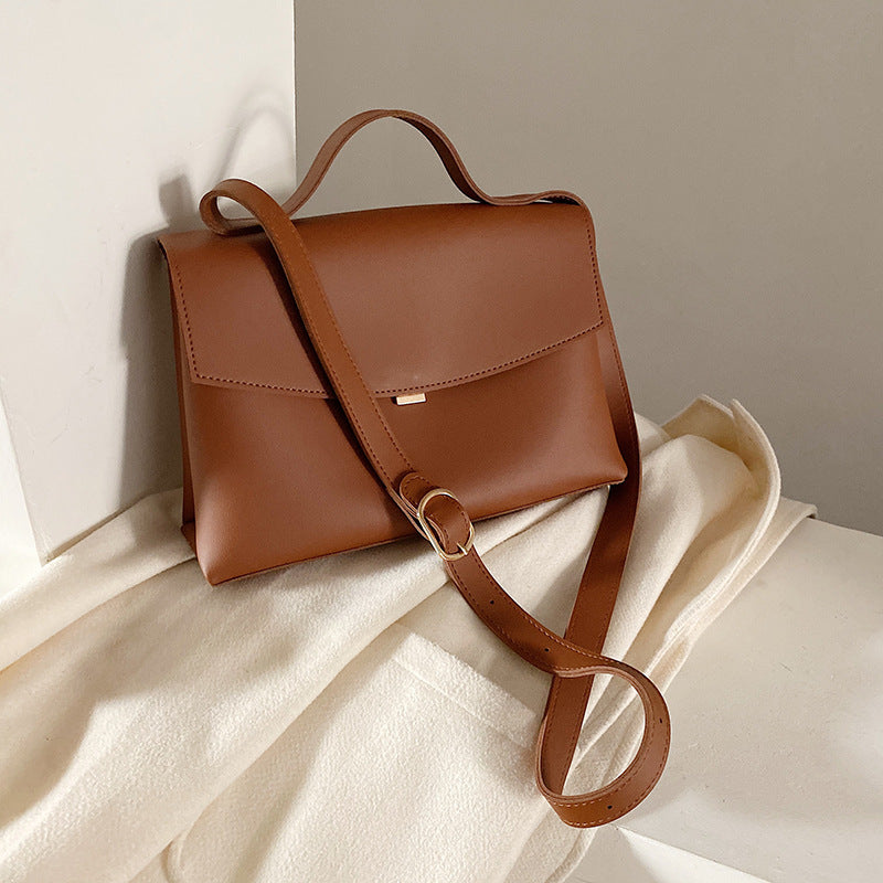 Western Style Commuter Shoulder Bag product image 2