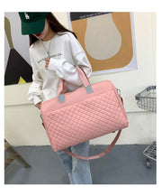 Quilted Fashion Duffle Bag