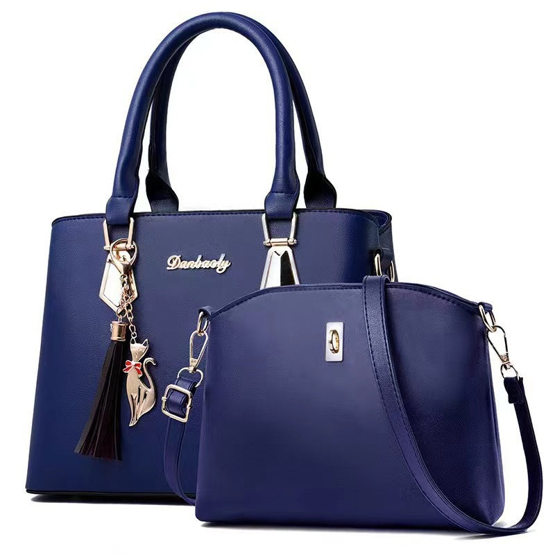 Luna Cleo Messenger Bag