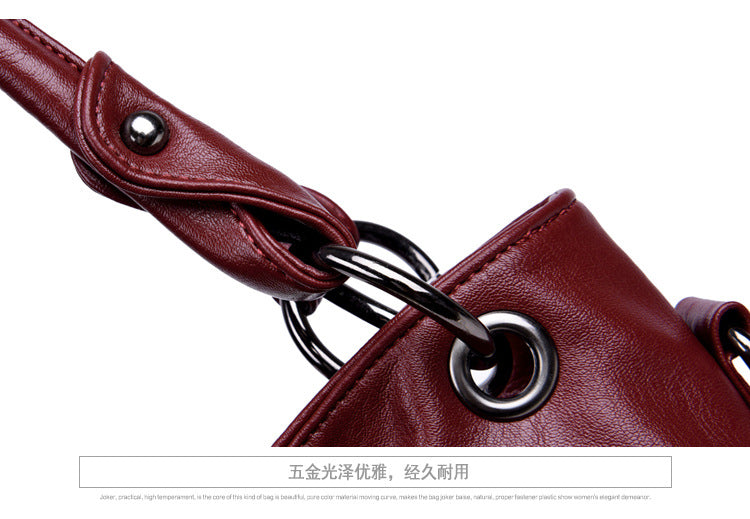 Luna Freya Tassel Tote