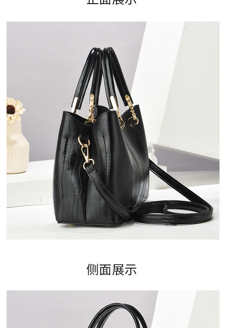 Luna Everyday Crossbody