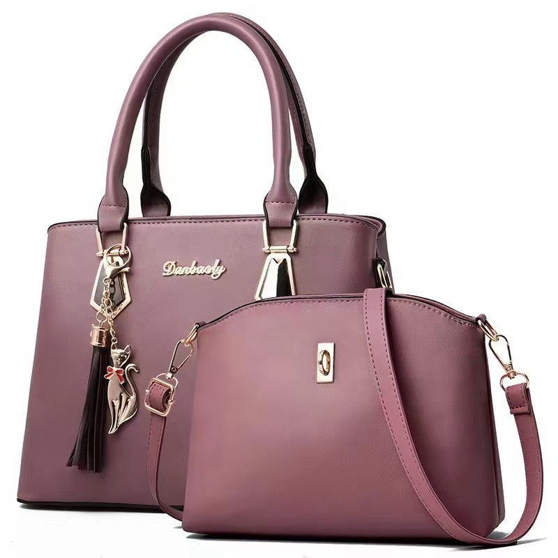 Luna Cleo Messenger Bag