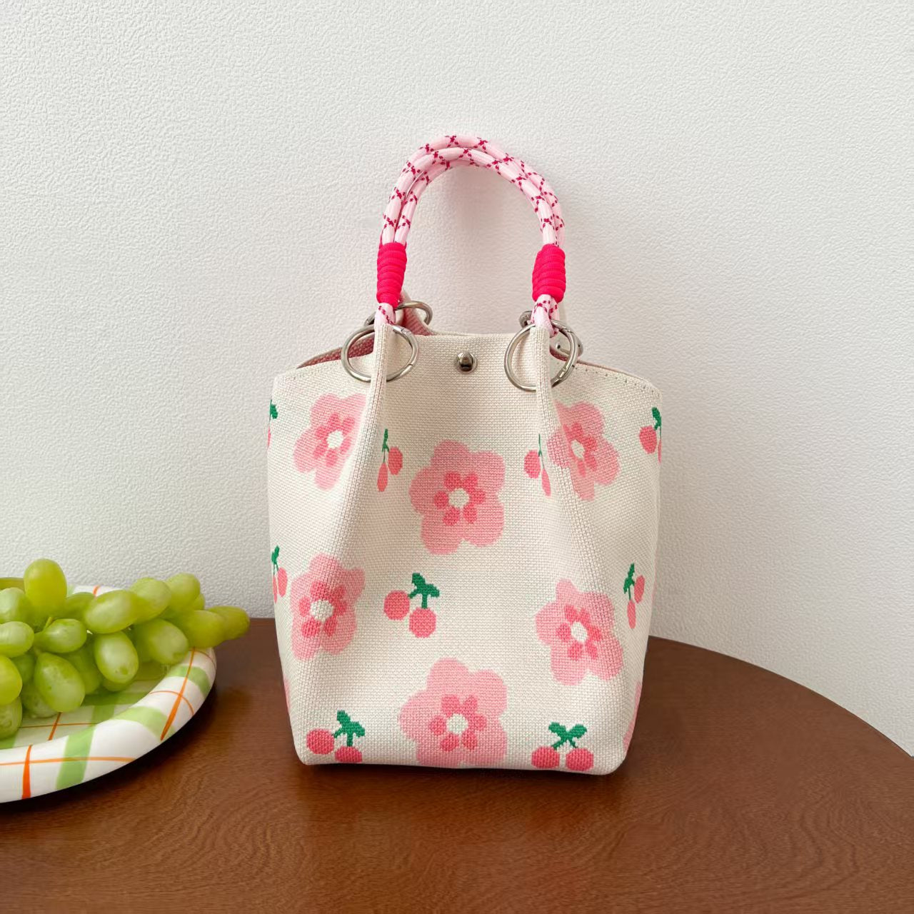 Luna Mono Knit Tote