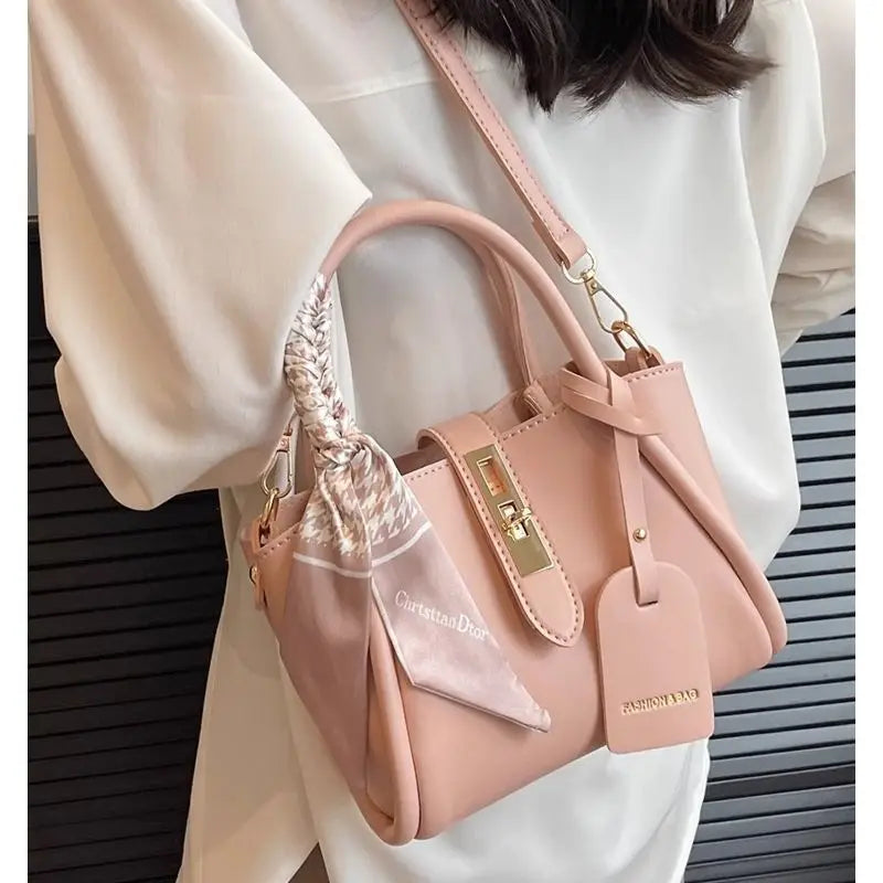 LUNA Atelier Carryall