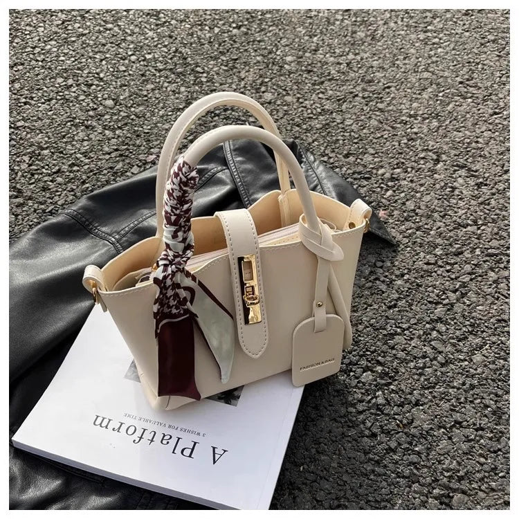 LUNA Atelier Carryall