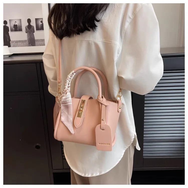 LUNA Atelier Carryall