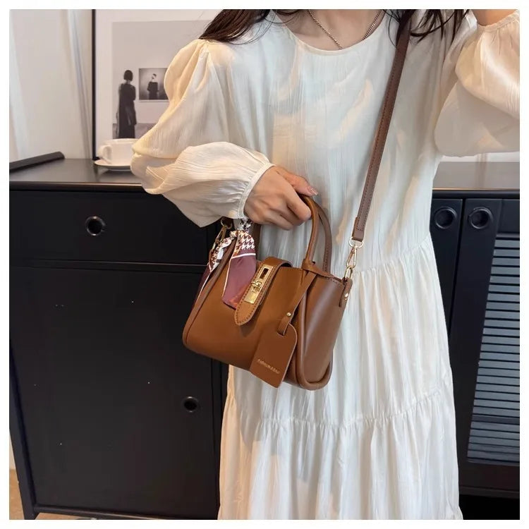 LUNA Atelier Carryall
