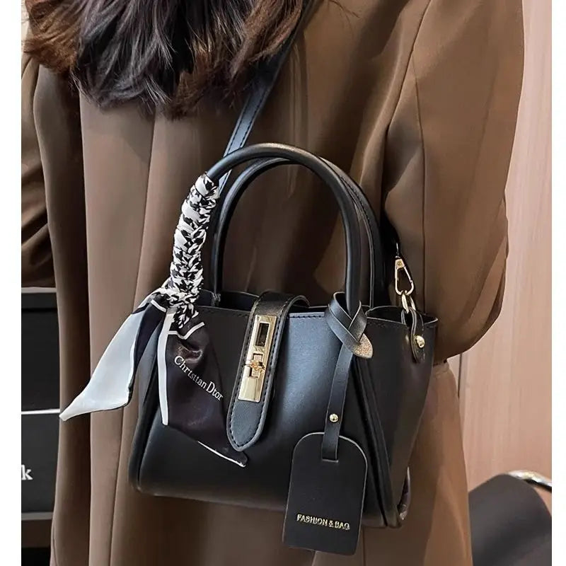 LUNA Atelier Carryall