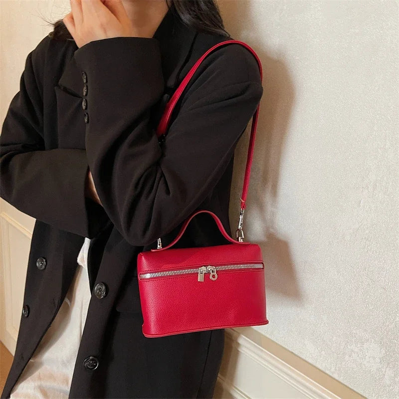 Luna Forma Box Crossbody