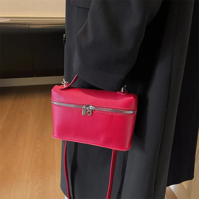 Luna Forma Box Crossbody