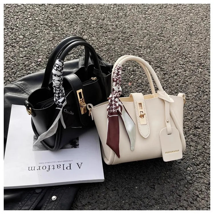 LUNA Atelier Carryall