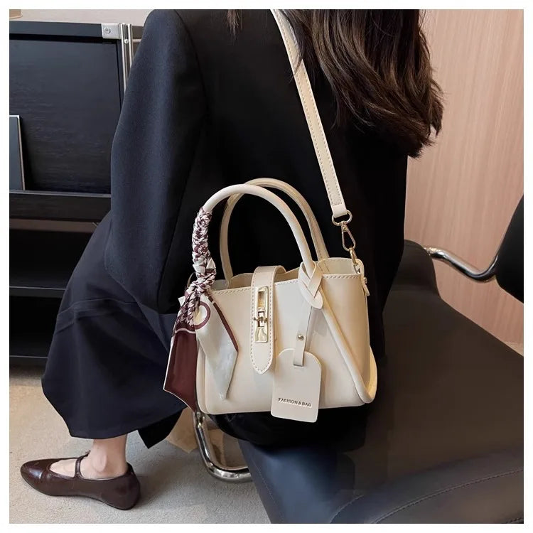 LUNA Atelier Carryall