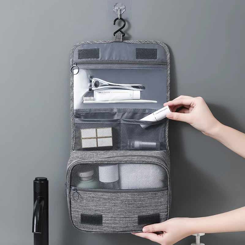 Luna Hang & Go Wash Bag