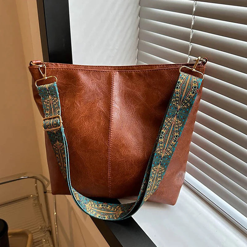 Luna Geo Strap Crossbody