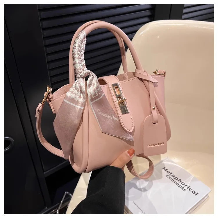 LUNA Atelier Carryall
