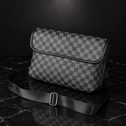 Check pouch Luna shot 23