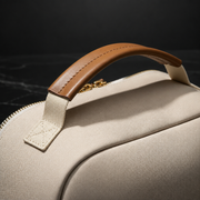 Clara handle detail
