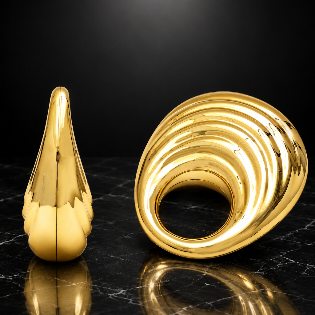 Glossy Shell-Shaped Chain Clutch