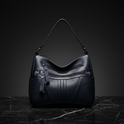 Juno bag shot 4