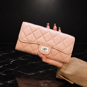 Leather wallet Luna shot 3