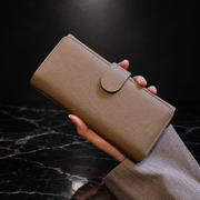 Long wallet Luna shot 3
