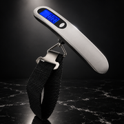 Luggage scale Luna shot 11