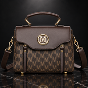 Miya crossbody Luna shot 6