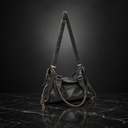Tote shot 9